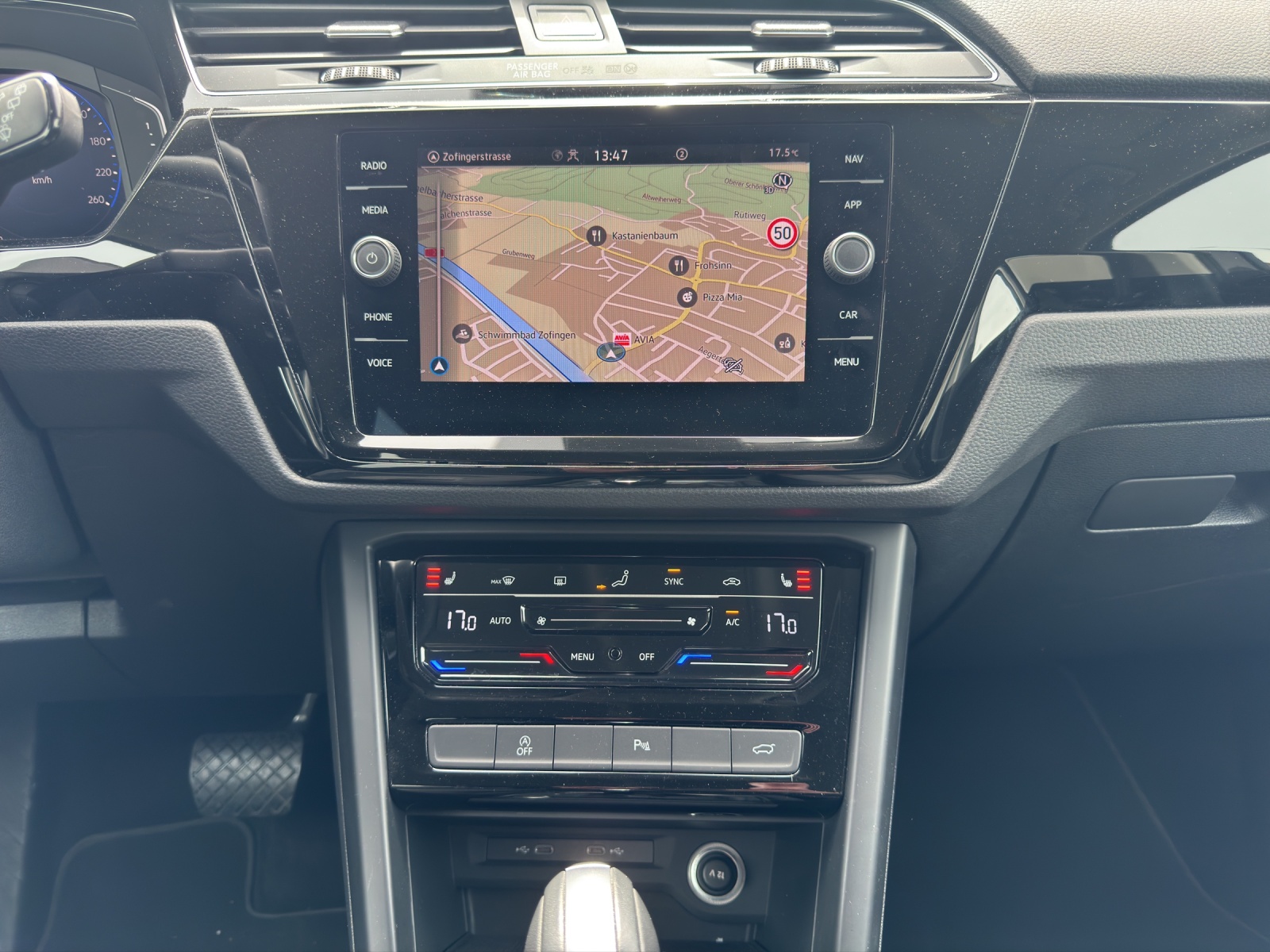 VW Touran 1.5 TSI Comfortline DSG-image-11