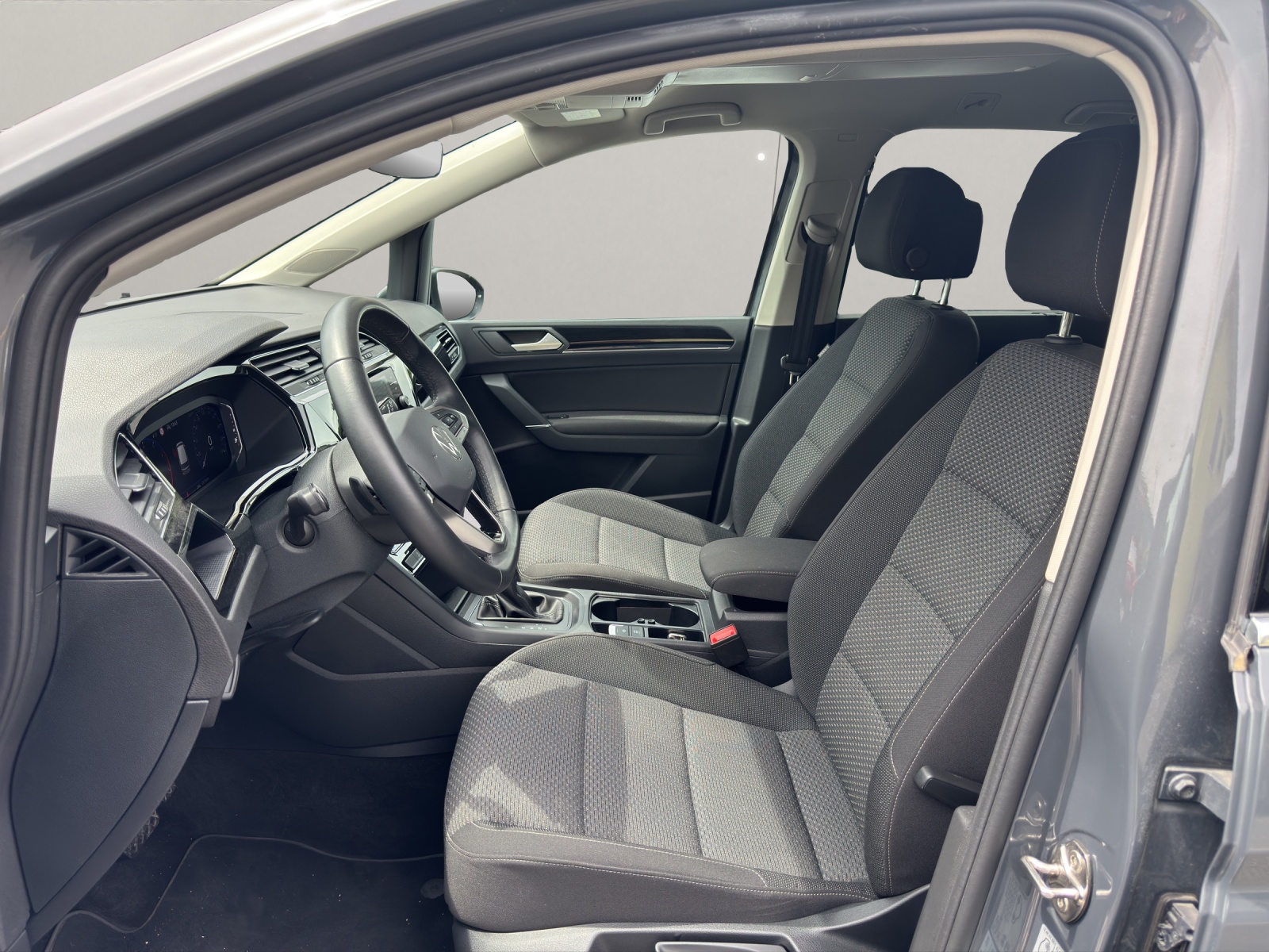 VW Touran 1.5 TSI Comfortline DSG-image-5