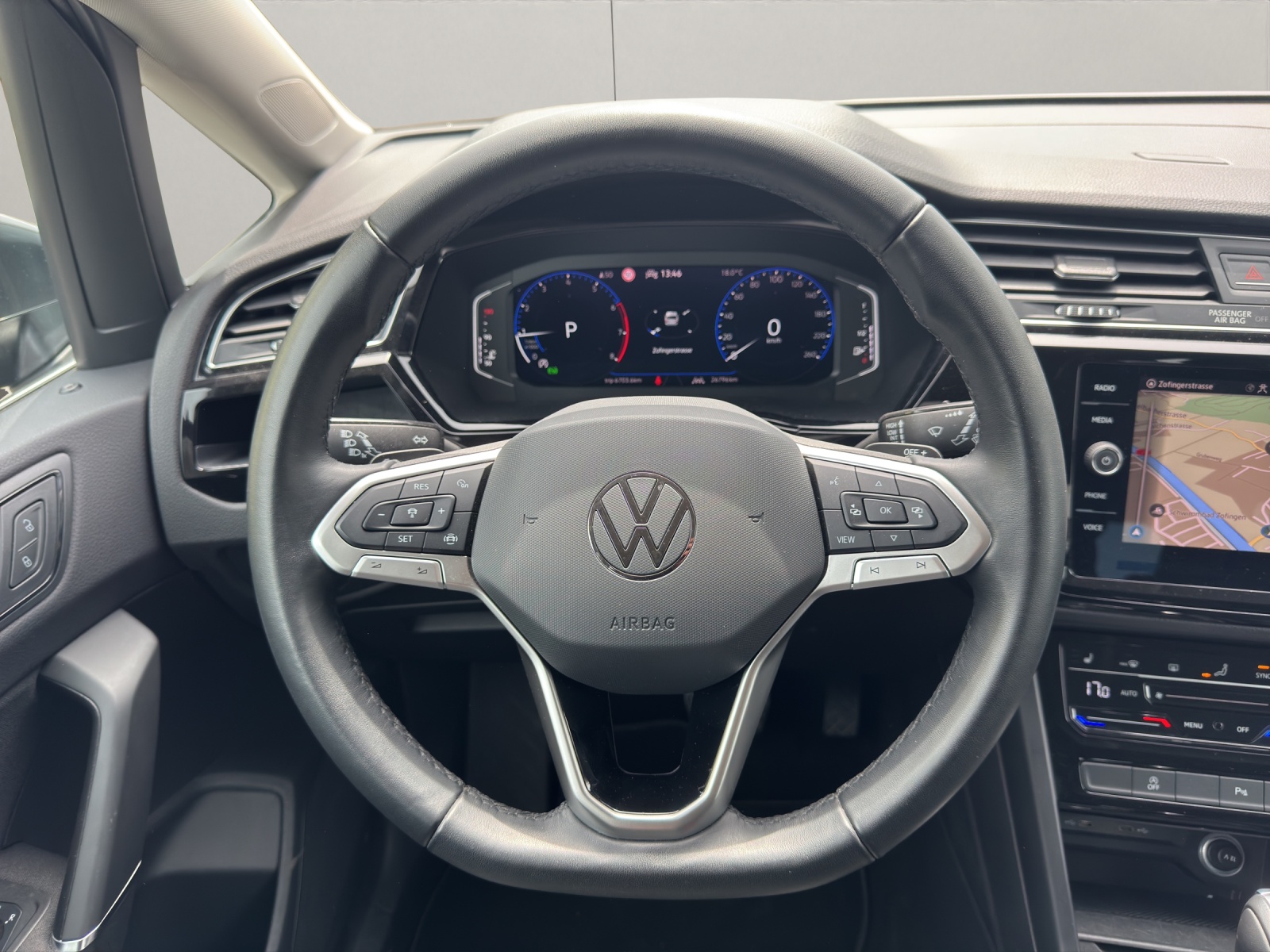 VW Touran 1.5 TSI Comfortline DSG-image-7
