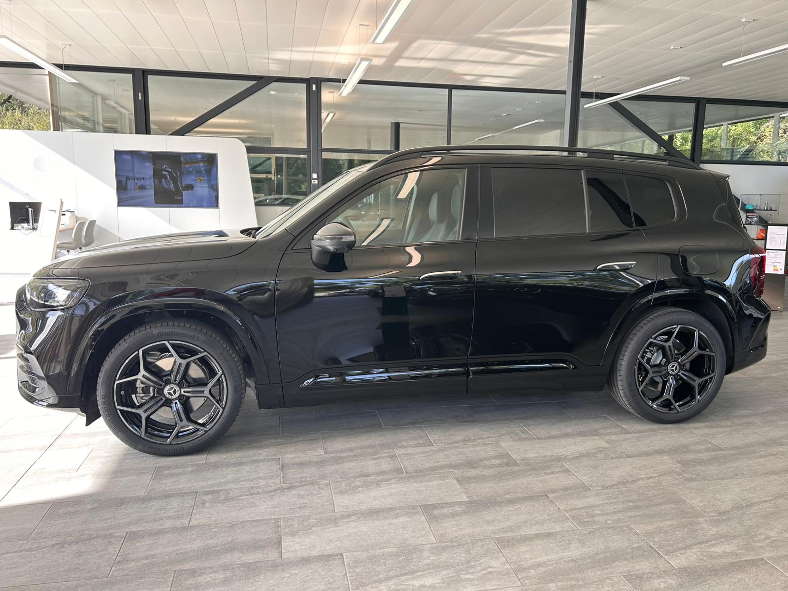 MERCEDES-BENZ GLB 220 4Matic 8G-Tronic-image-1