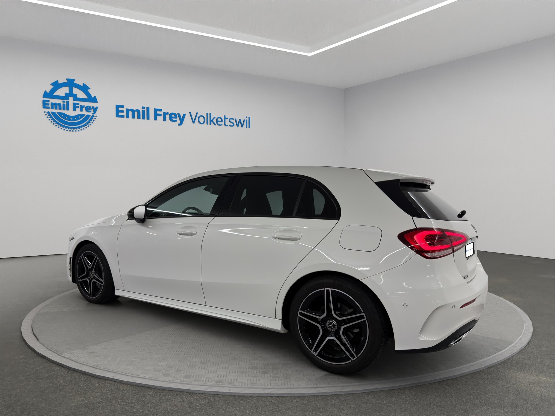 MERCEDES-BENZ A 180 Night Star AMG Line-showroom-element-2