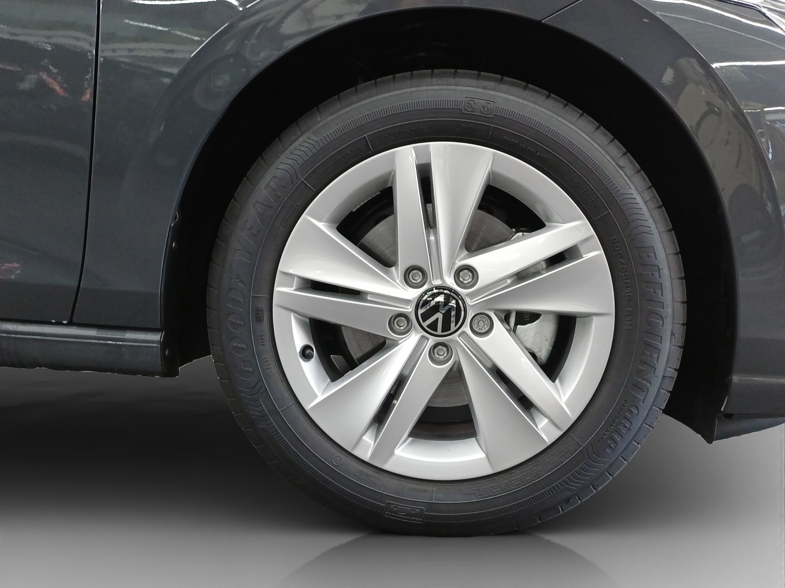 VW Golf 1.5 e TSI mHEV Value DSG-image-14