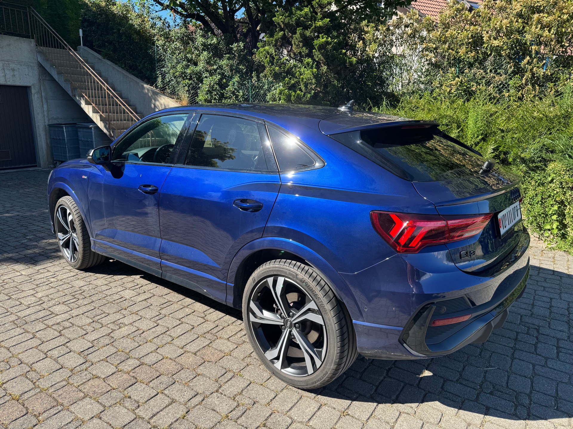 AUDI 1.5 35 TFSI S line Attraction S-Tronic-image-2