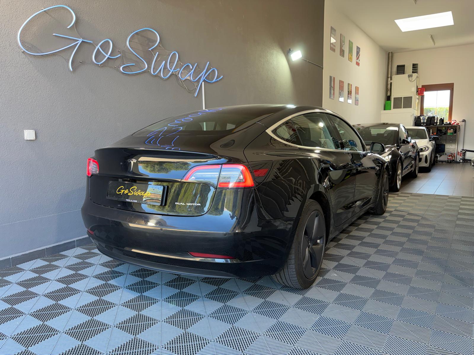 TESLA Model 3 Long Range Dual Motor AWD-image-2