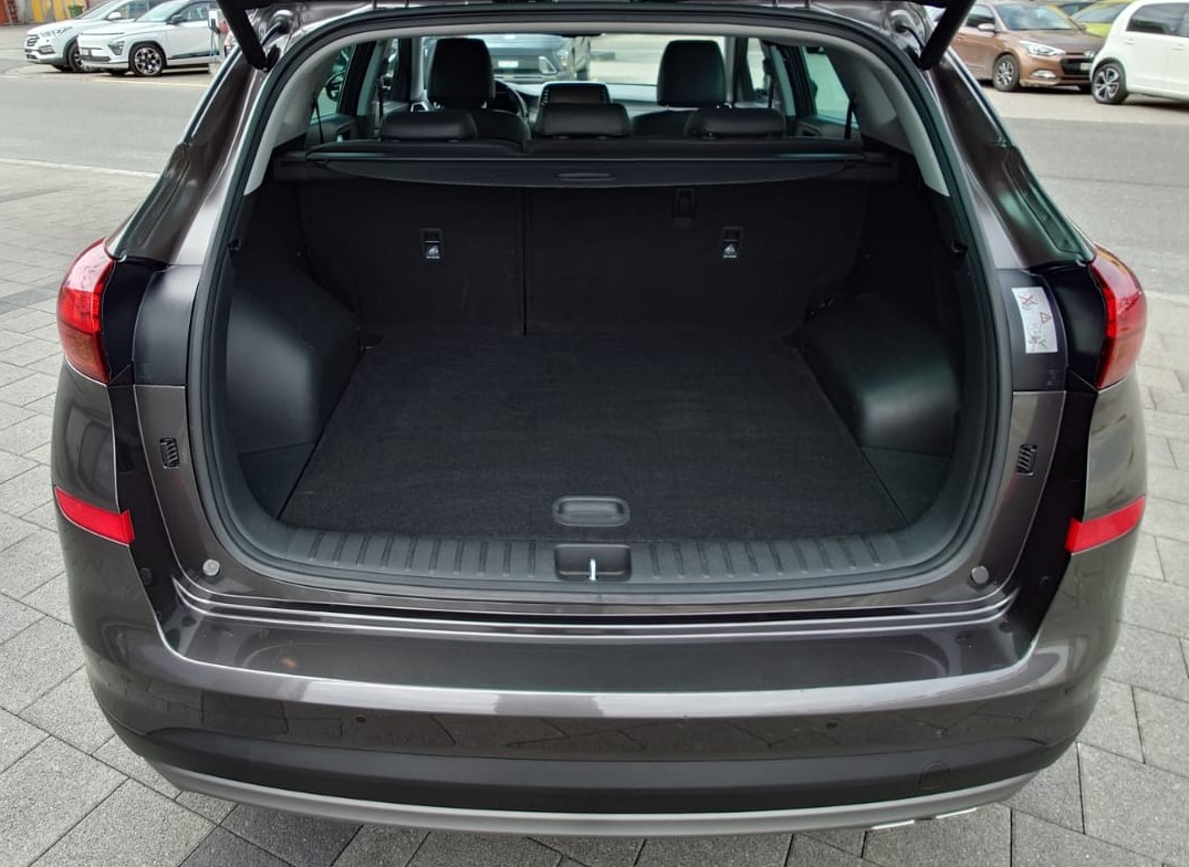 HYUNDAI Tucson 2.0 CRDI Vertex Mild Hybrid Diesel 4WD Automatic-image-12
