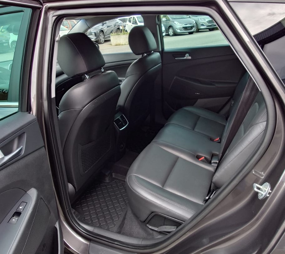 HYUNDAI Tucson 2.0 CRDI Vertex Mild Hybrid Diesel 4WD Automatic-image-11