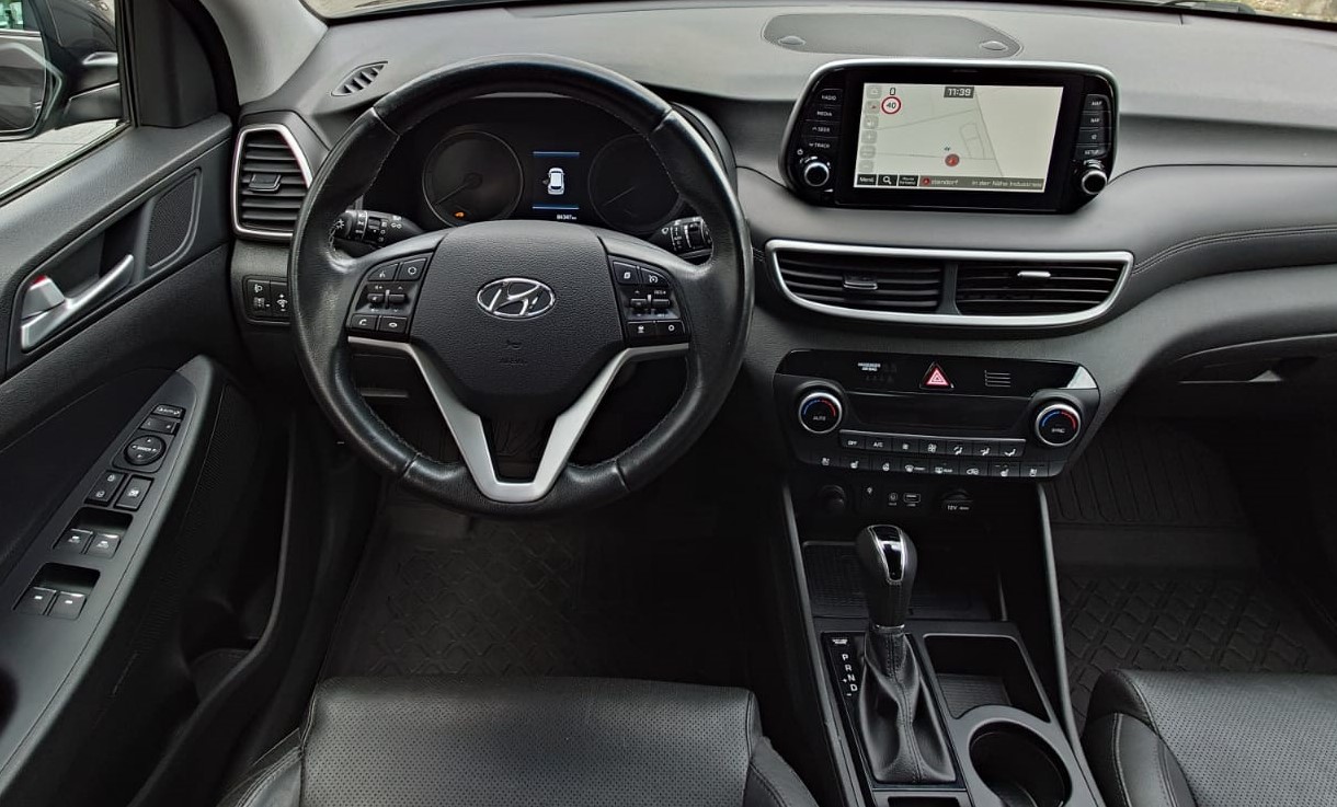 HYUNDAI Tucson 2.0 CRDI Vertex Mild Hybrid Diesel 4WD Automatic-image-10