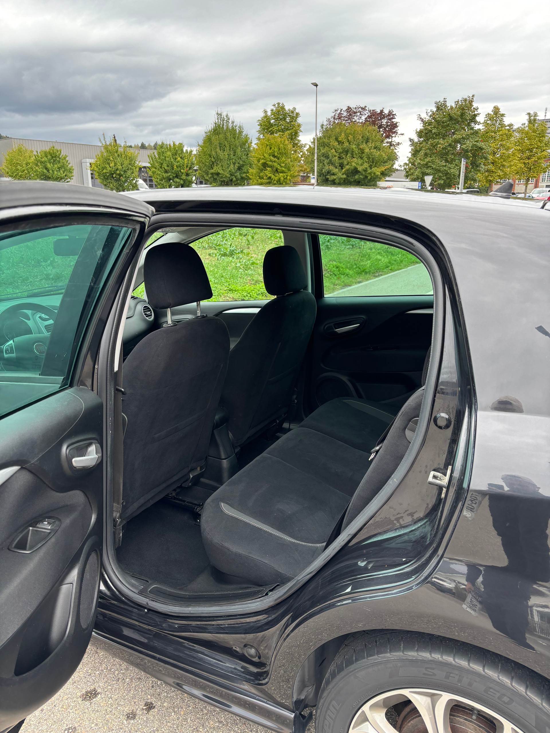 FIAT Punto 1.4 16V Easy-image-9