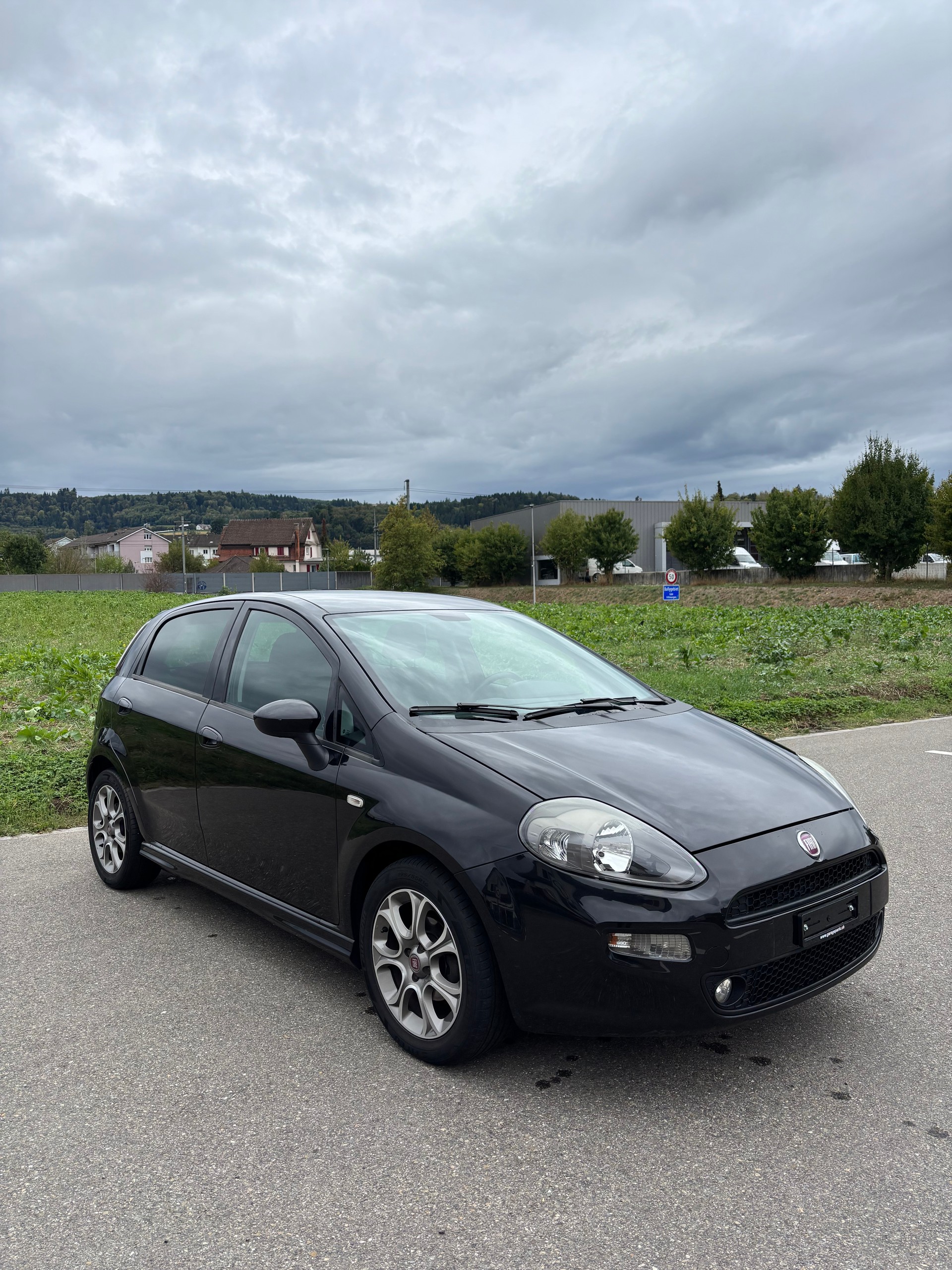 FIAT Punto 1.4 16V Easy-image-2