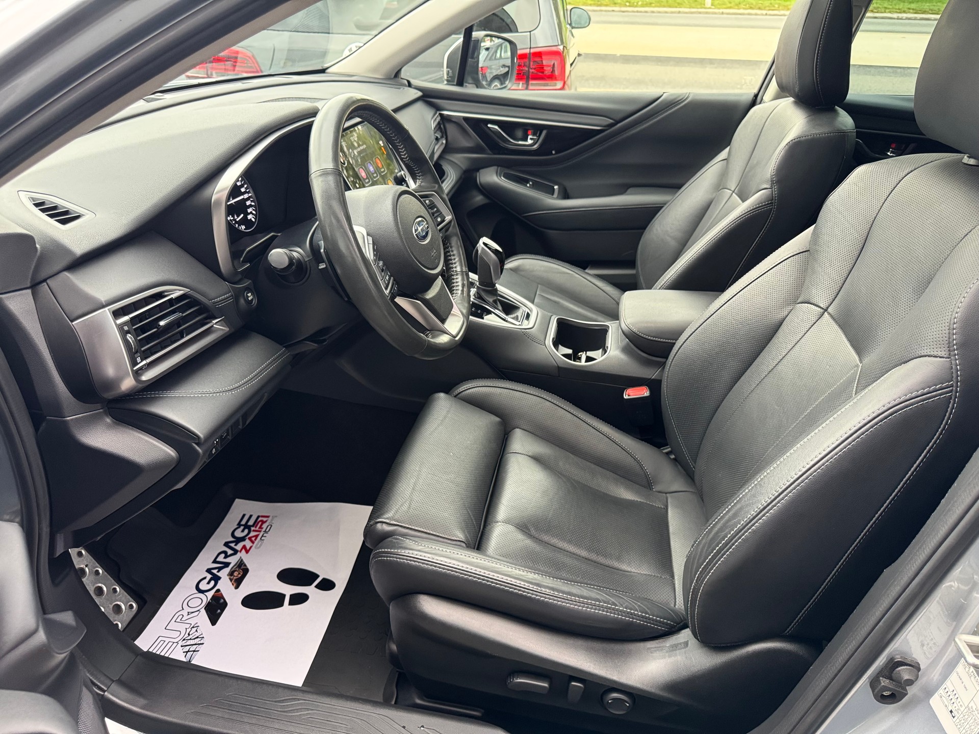 SUBARU Outback 2.5i Luxury AWD Lineartronic-showroom-element-1