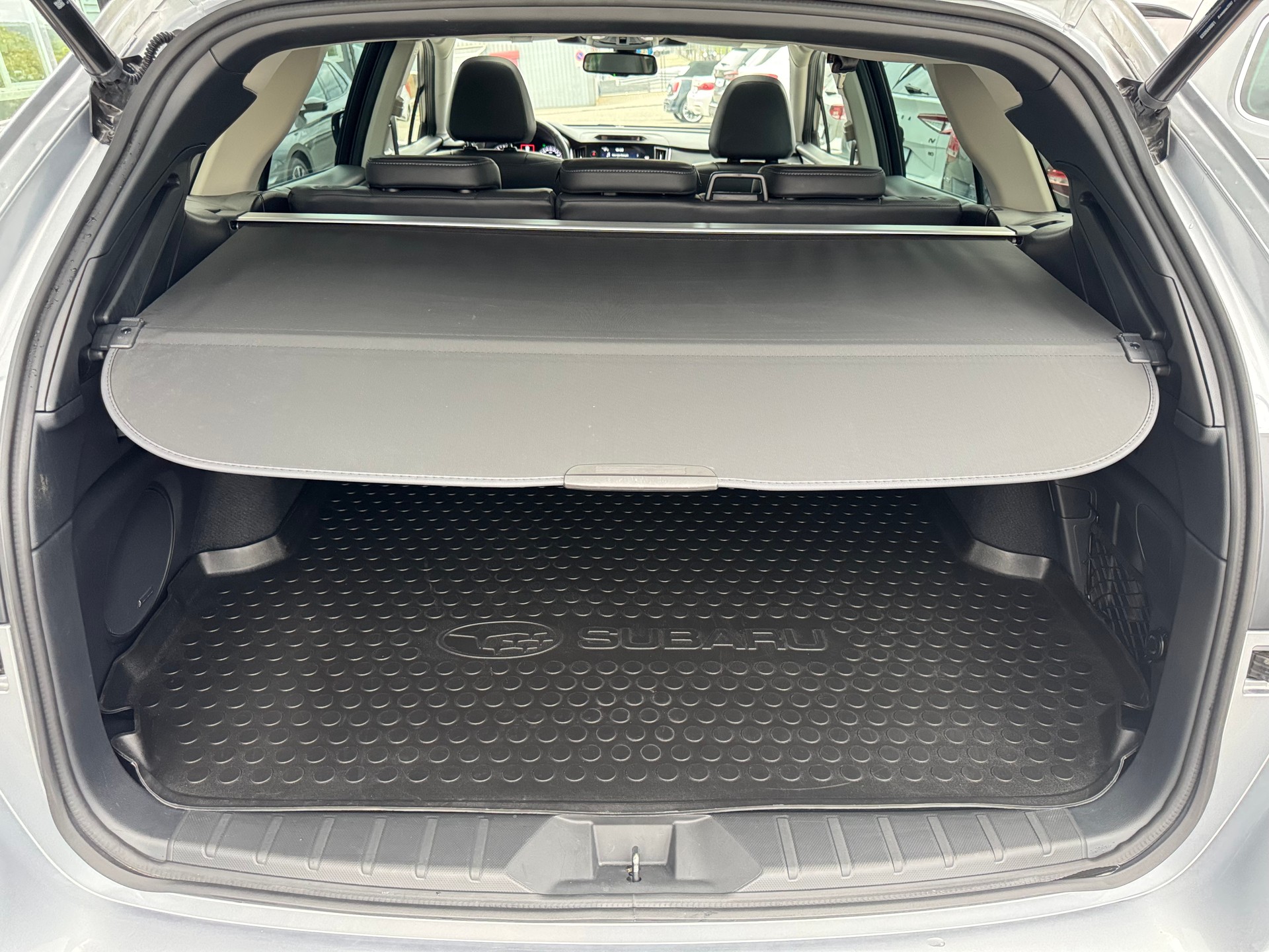 SUBARU Outback 2.5i Luxury AWD Lineartronic-image-7