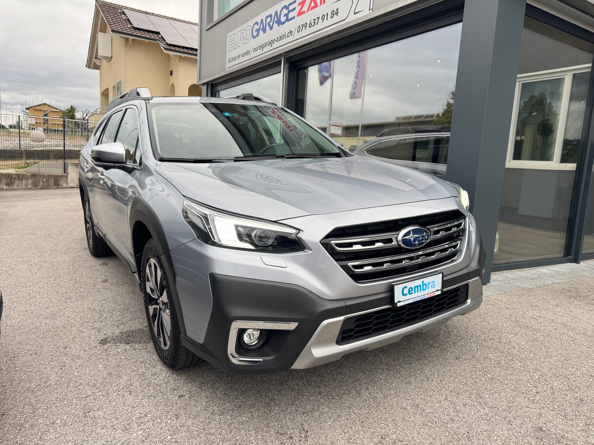 SUBARU Outback 2.5i Luxury AWD Lineartronic