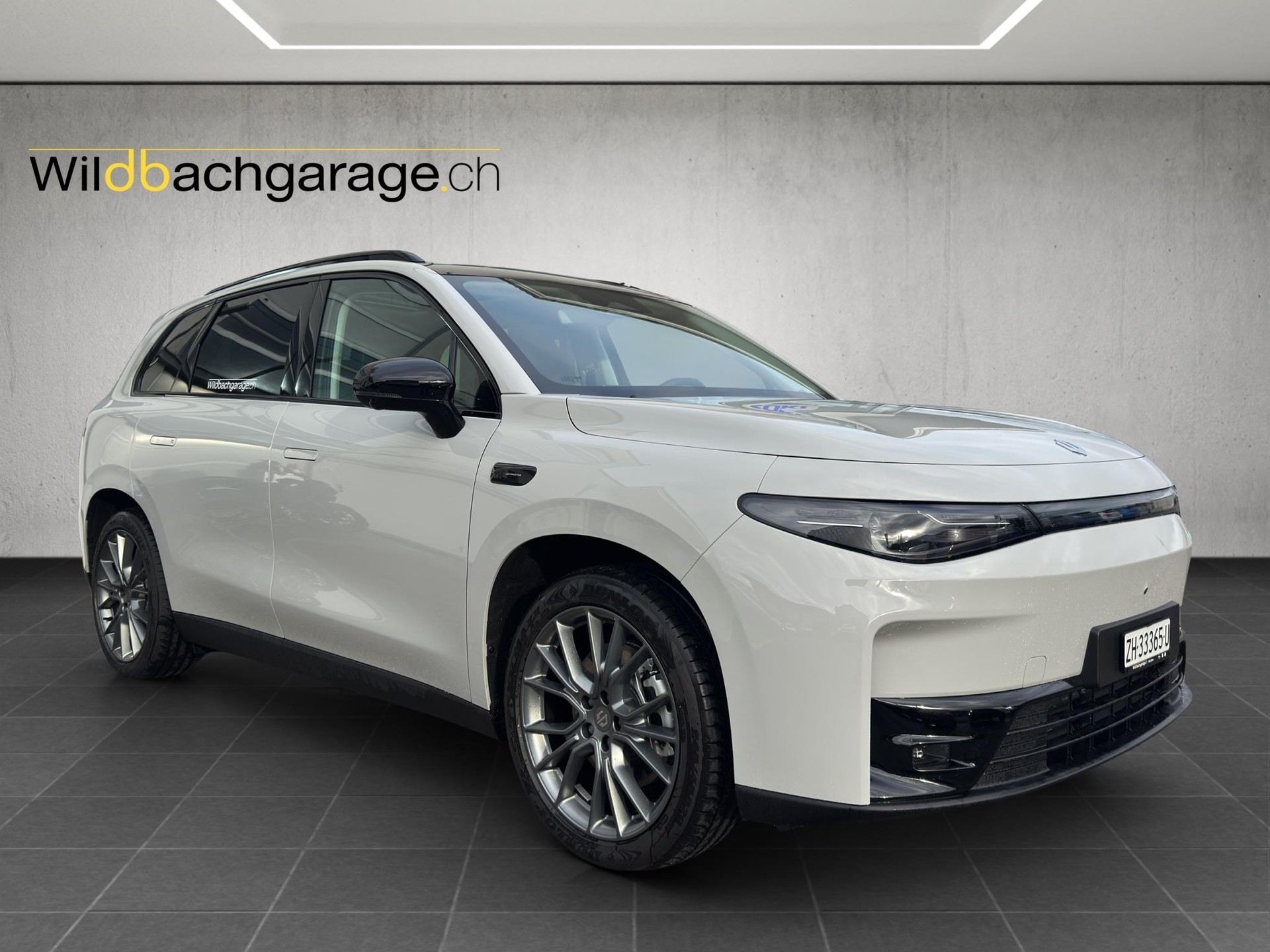 LEAPMOTOR C10 EV AWD-image-6
