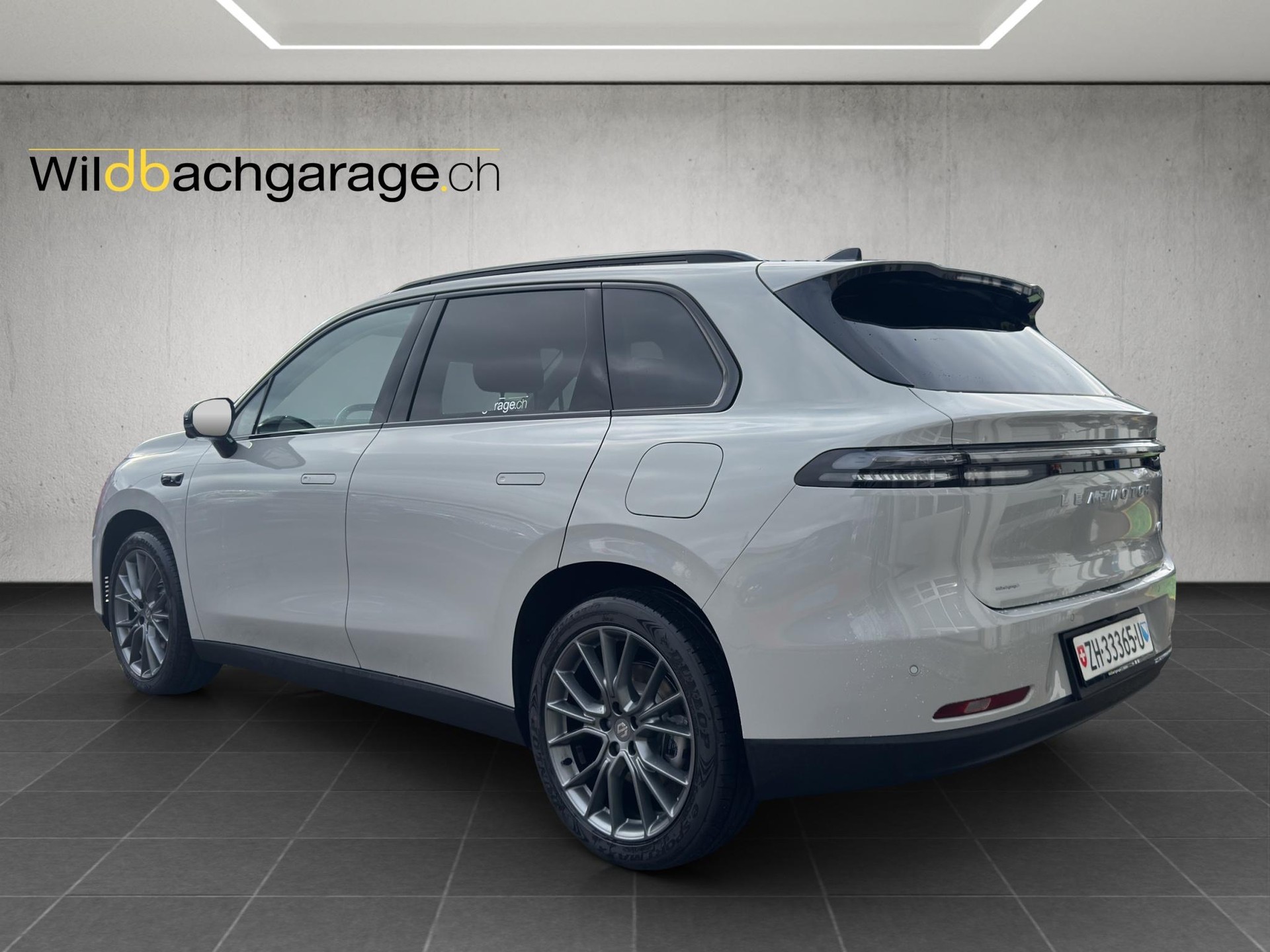 LEAPMOTOR C10 EV AWD-showroom-element-2