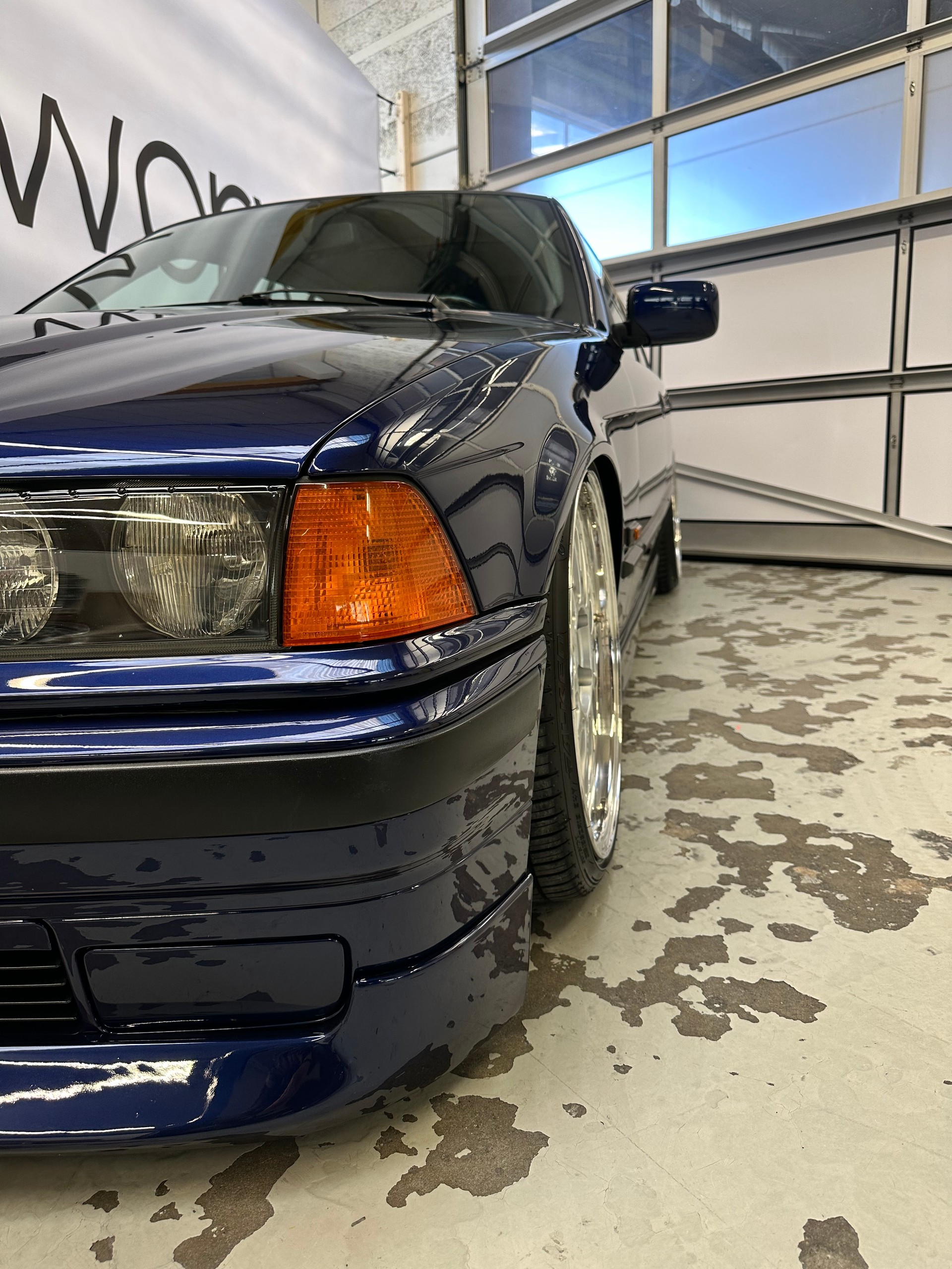 BMW 328i Touring-image-3