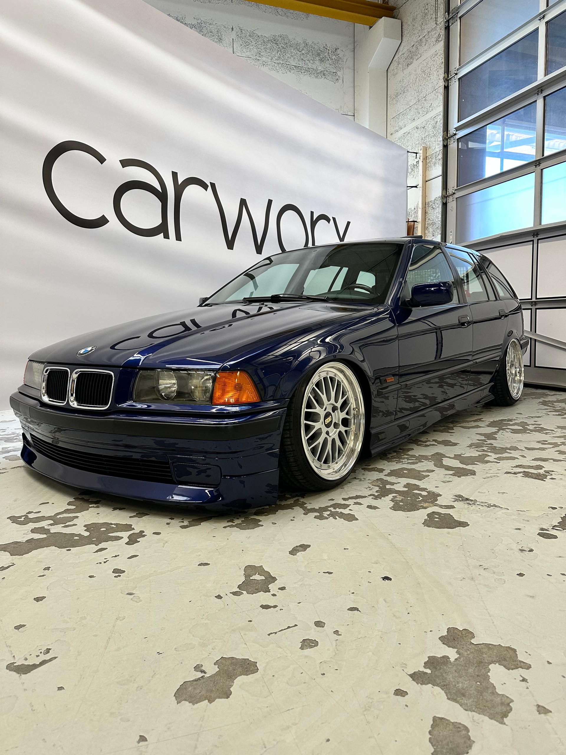 BMW 328i Touring