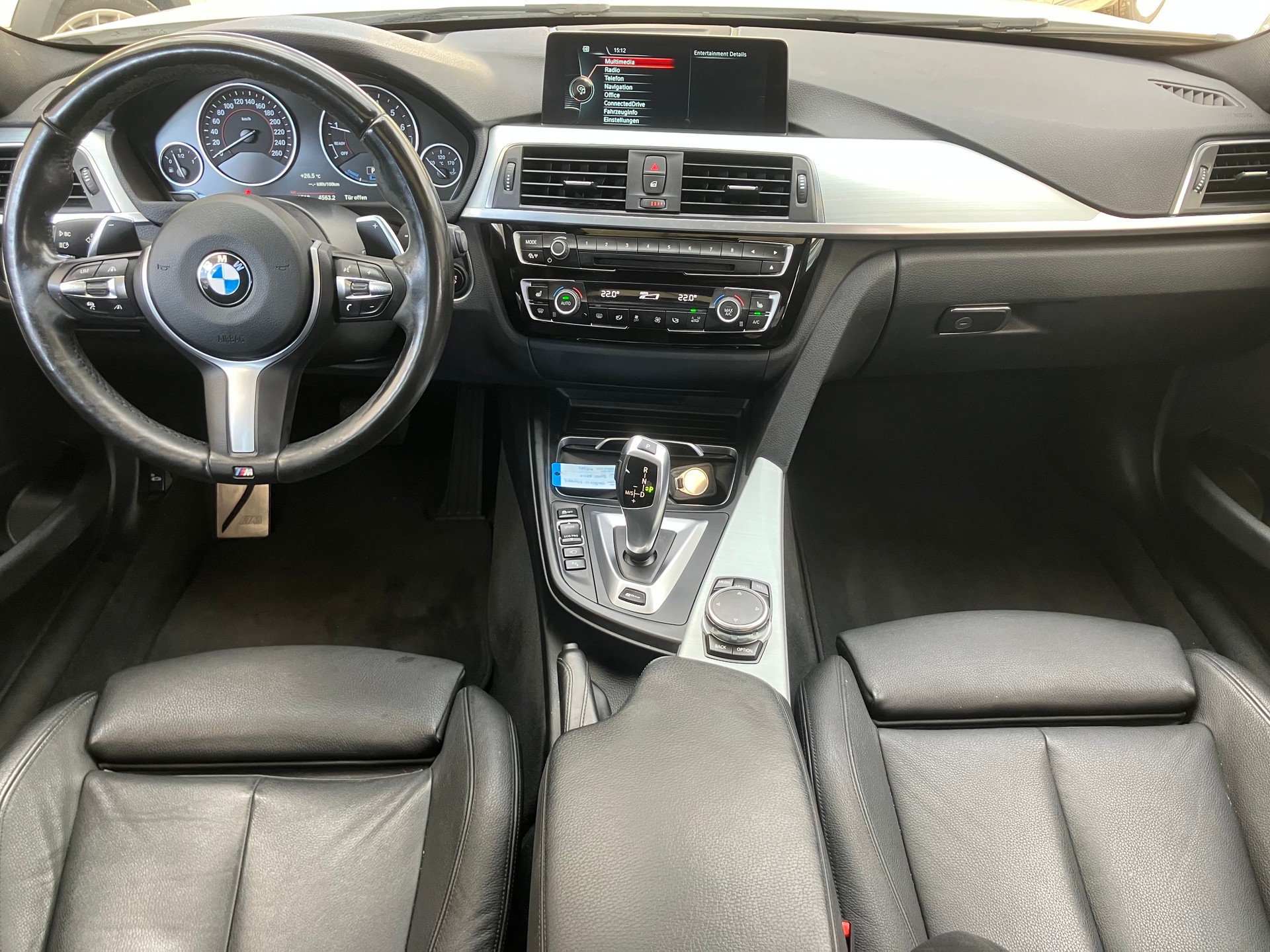 BMW 330e iPerformance M Sport Steptronic-image-8