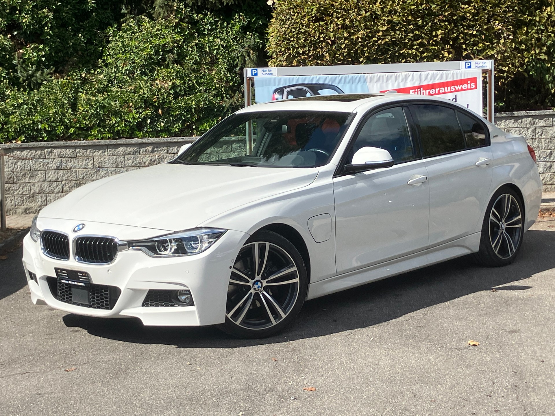 BMW 330e iPerformance M Sport Steptronic