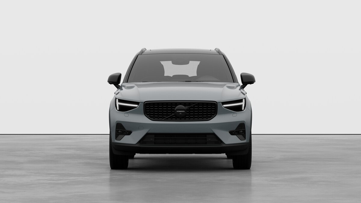 VOLVO XC40 2.0 B4 MH Black Edition-image-4