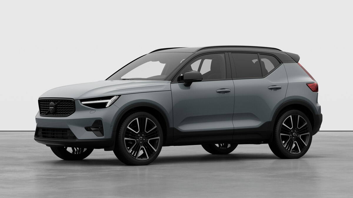 VOLVO XC40 2.0 B4 MH Black Edition