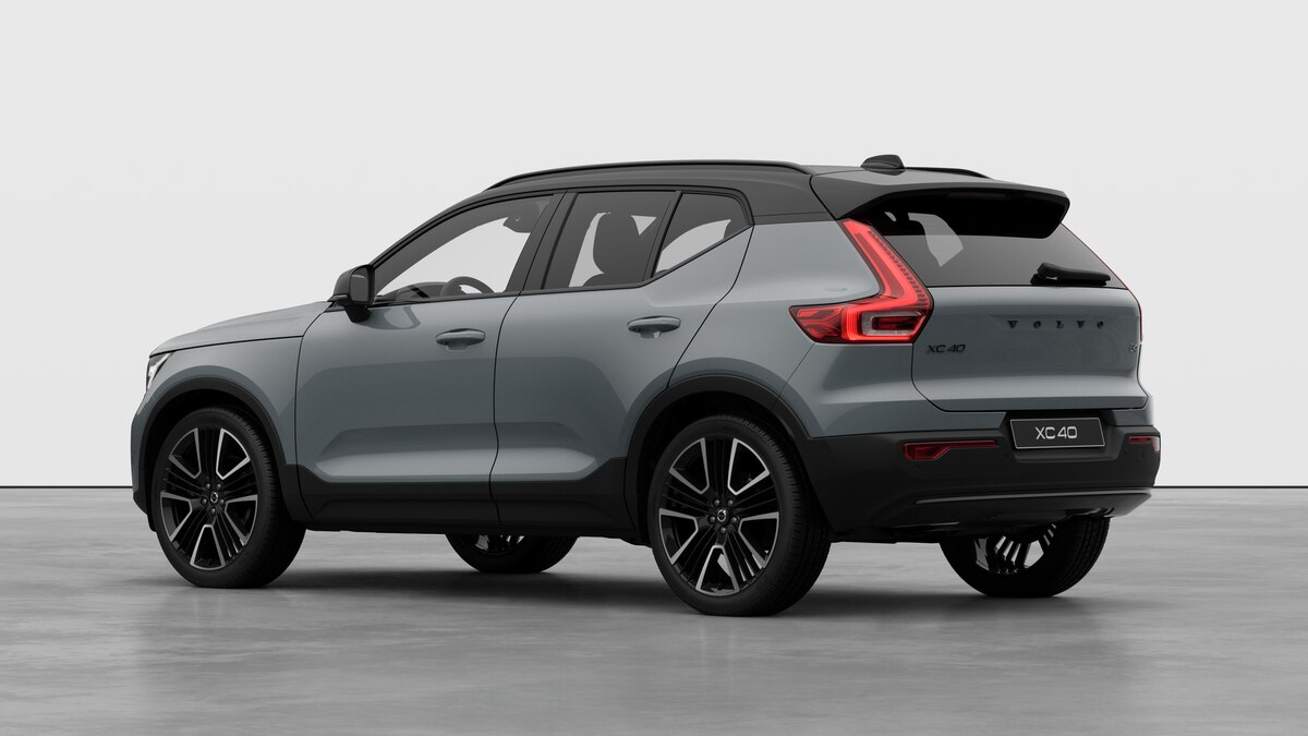 VOLVO XC40 2.0 B4 MH Black Edition-showroom-element-1