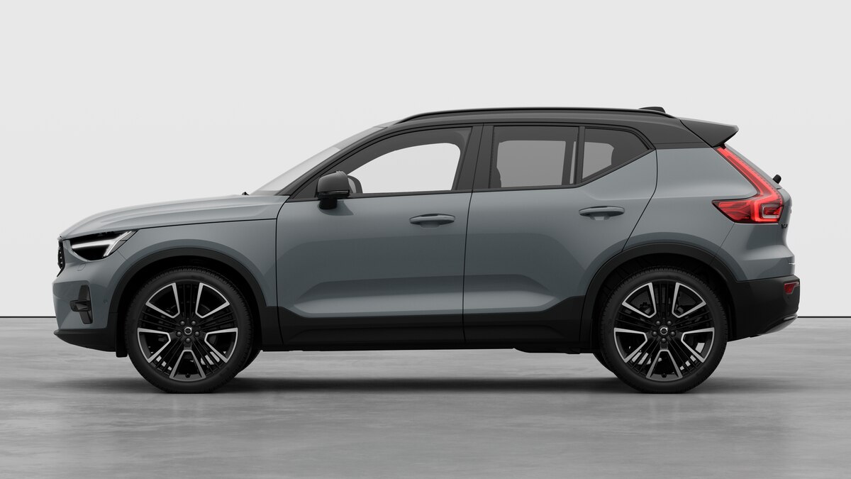 VOLVO XC40 2.0 B4 MH Black Edition-showroom-element-2