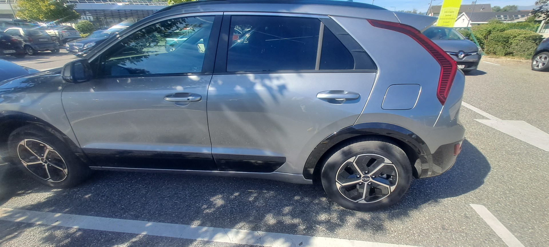 KIA 1.6 GDi Hybrid Power Edition-image-5