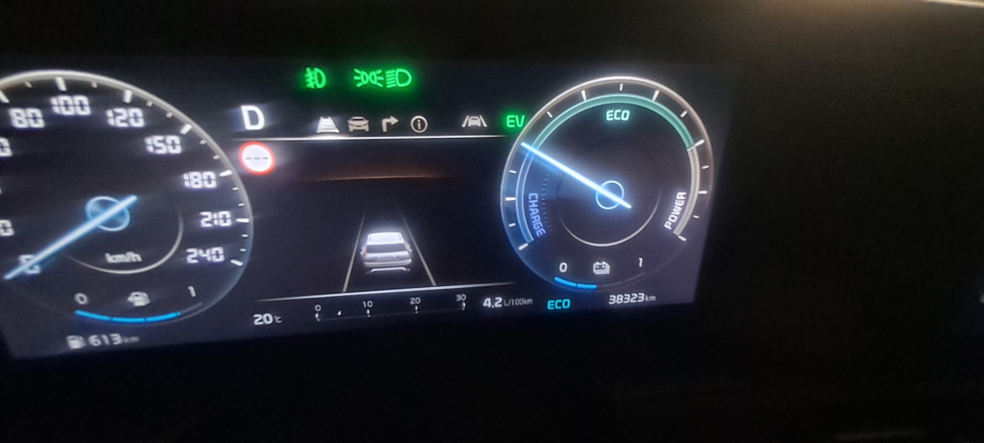 KIA 1.6 GDi Hybrid Power Edition-image-4