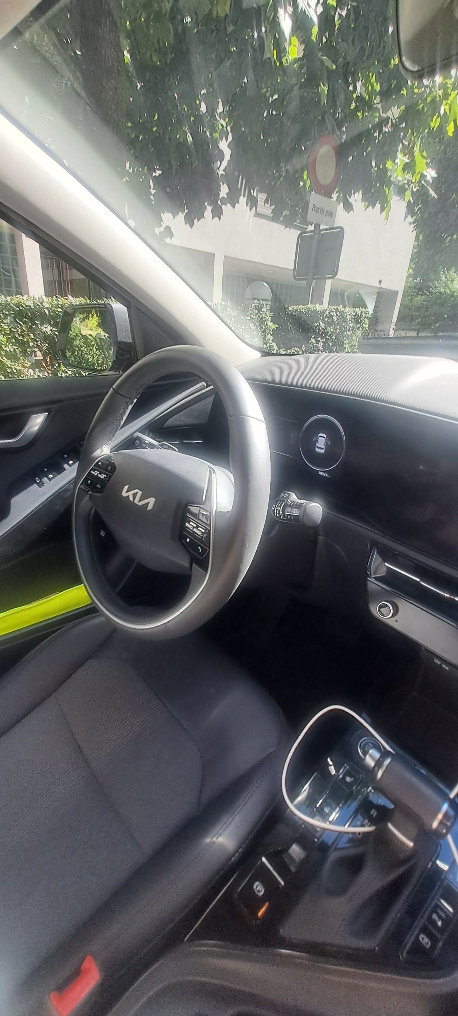 KIA 1.6 GDi Hybrid Power Edition-image-2