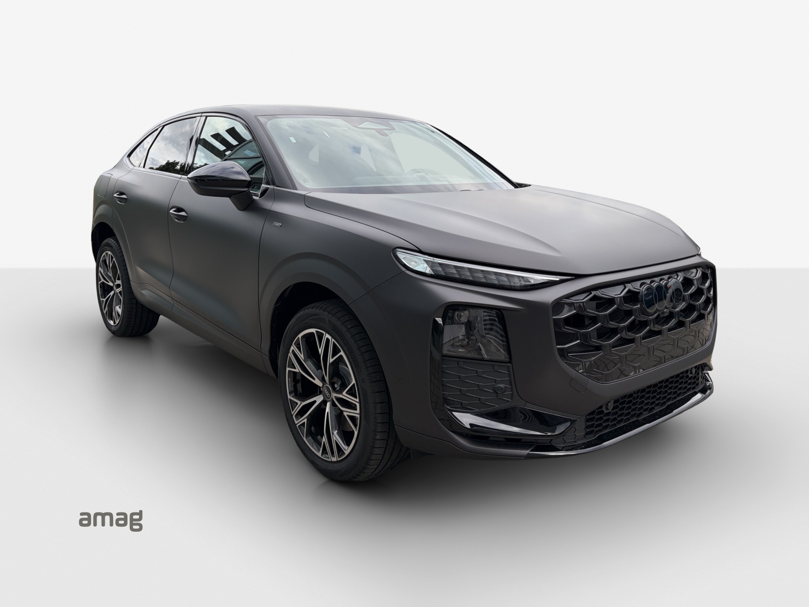 AUDI Q3 Sportback e-hybrid 200 kW S tronig-image-5