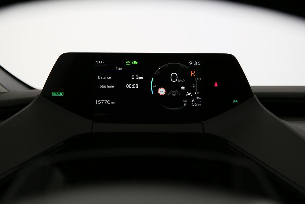 TOYOTA Prius 2.0 Plug-In-Hybrid Premium-image-15