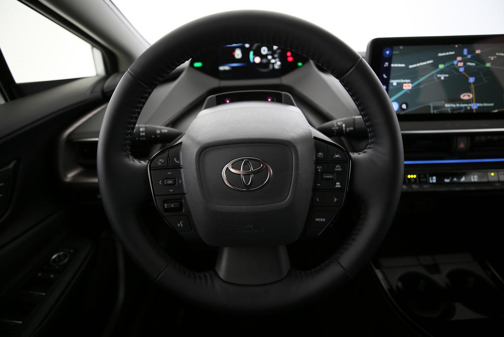 TOYOTA Prius 2.0 Plug-In-Hybrid Premium-image-6
