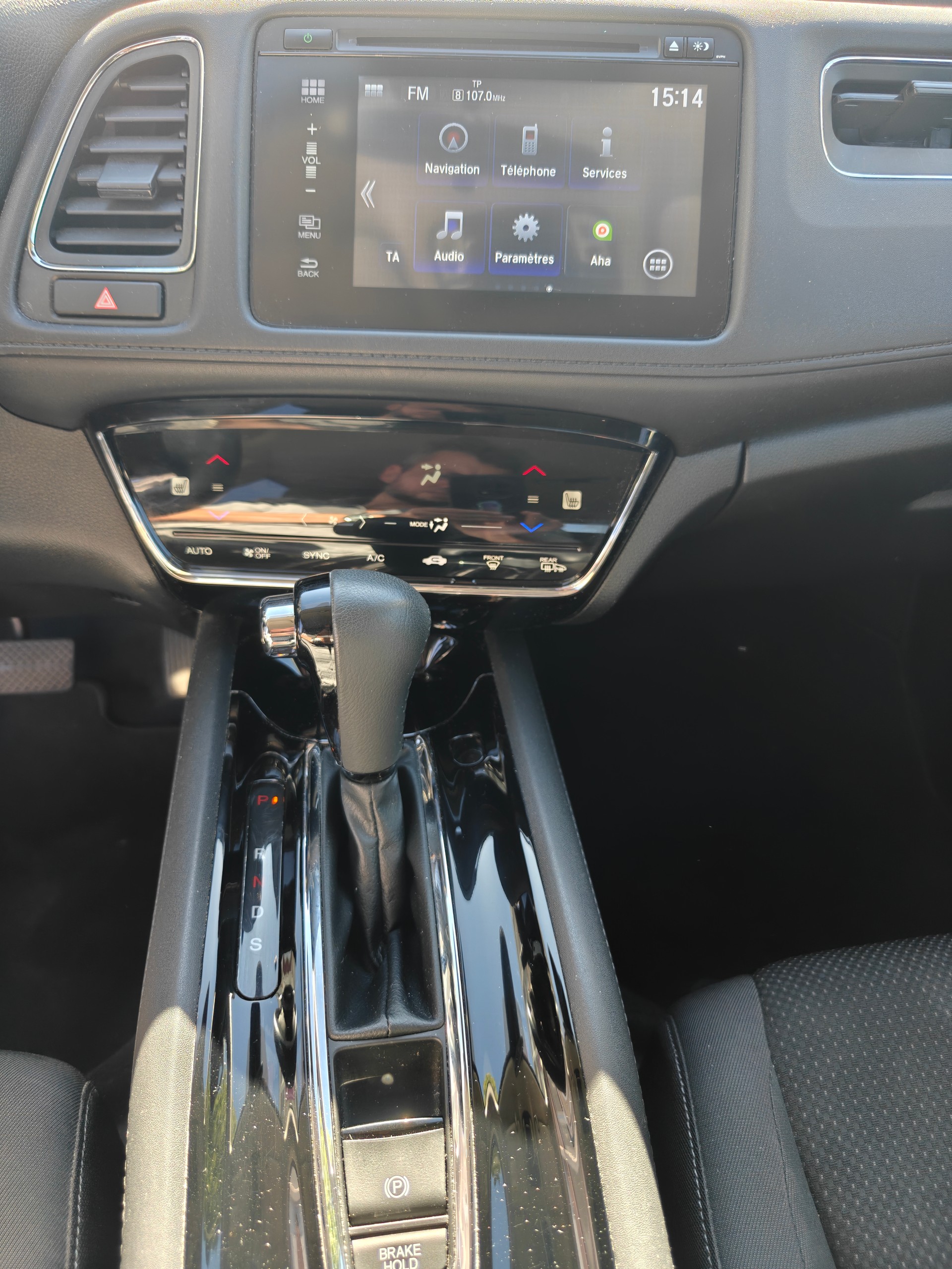 HONDA HR-V 1.5i-VTEC Elegance CVT-image-4