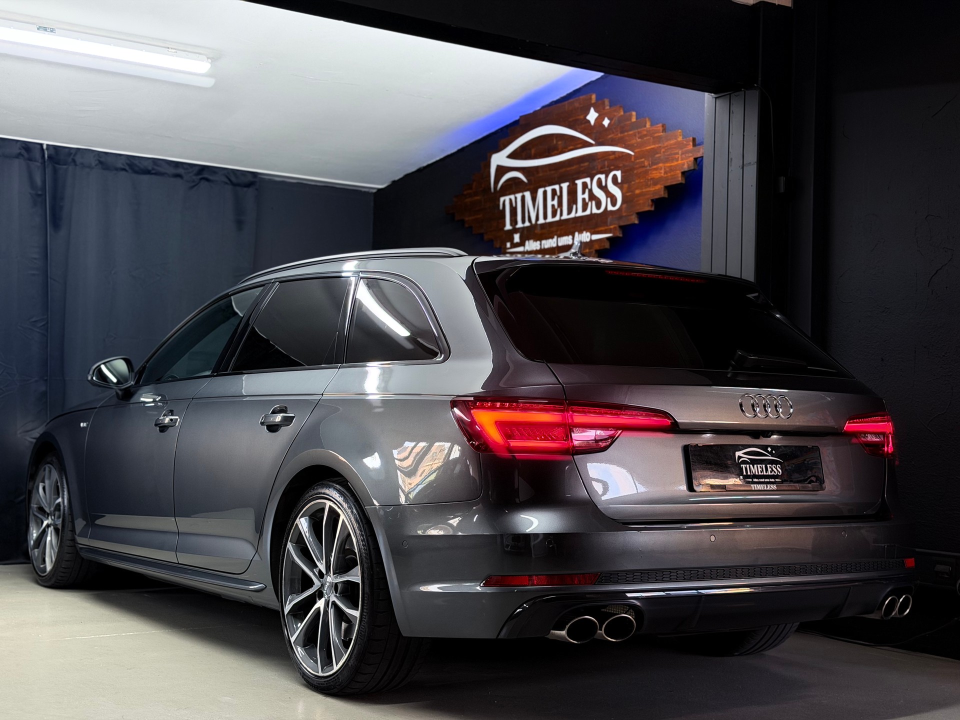 AUDI S4 Avant 3.0 TFSI quattro tiptronic-image-4