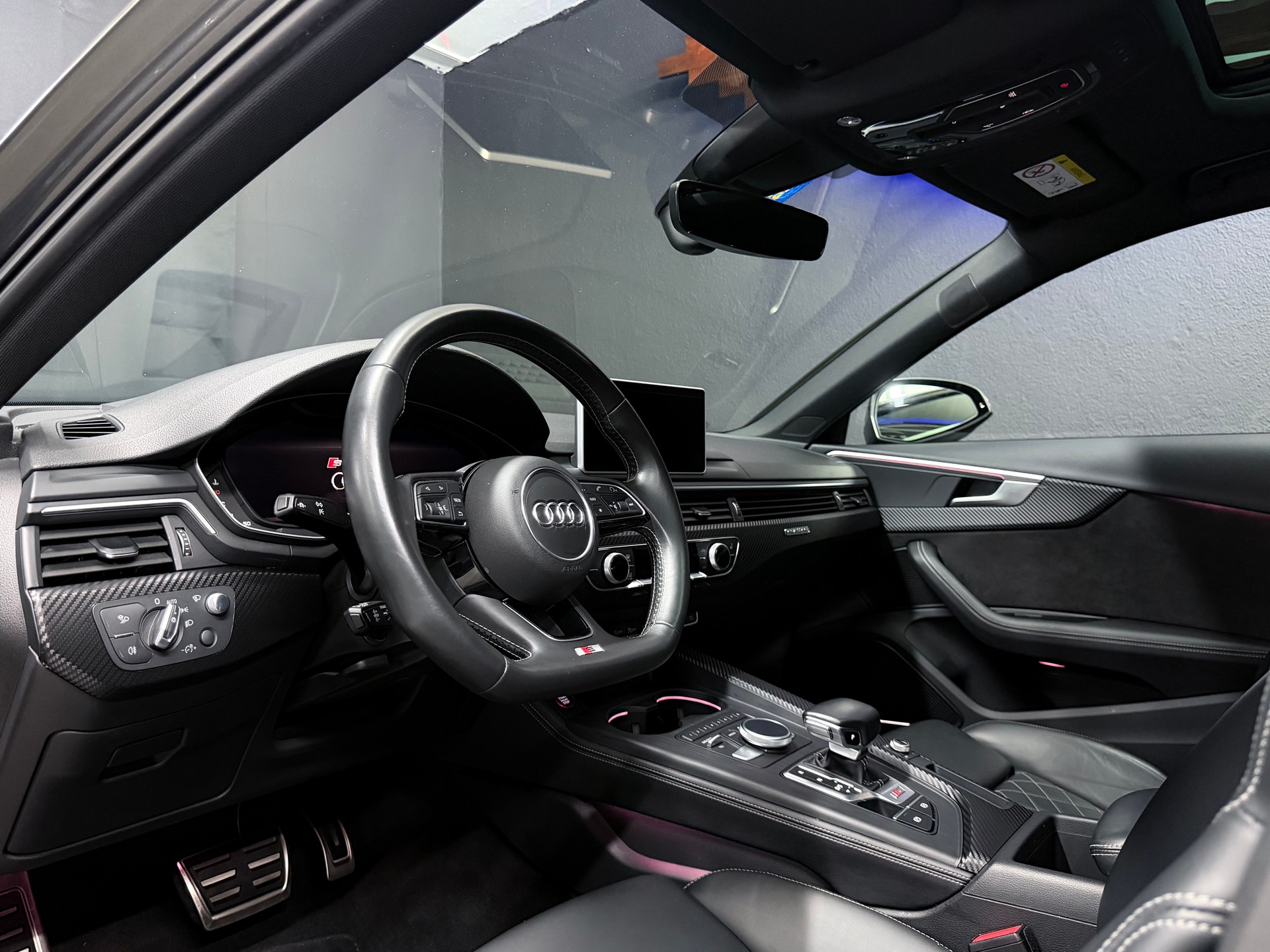 AUDI S4 Avant 3.0 TFSI quattro tiptronic-image-8