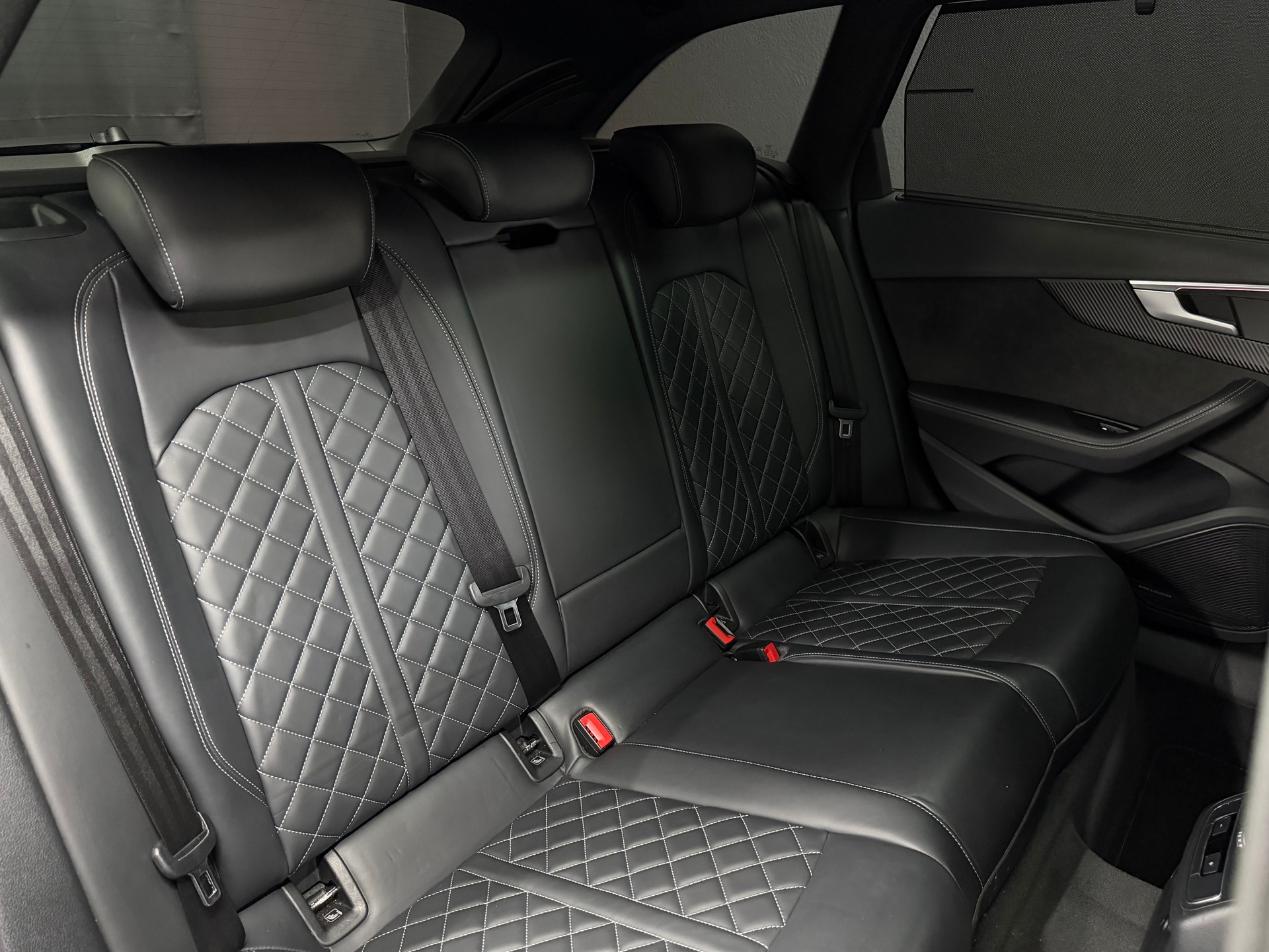 AUDI S4 Avant 3.0 TFSI quattro tiptronic-image-15