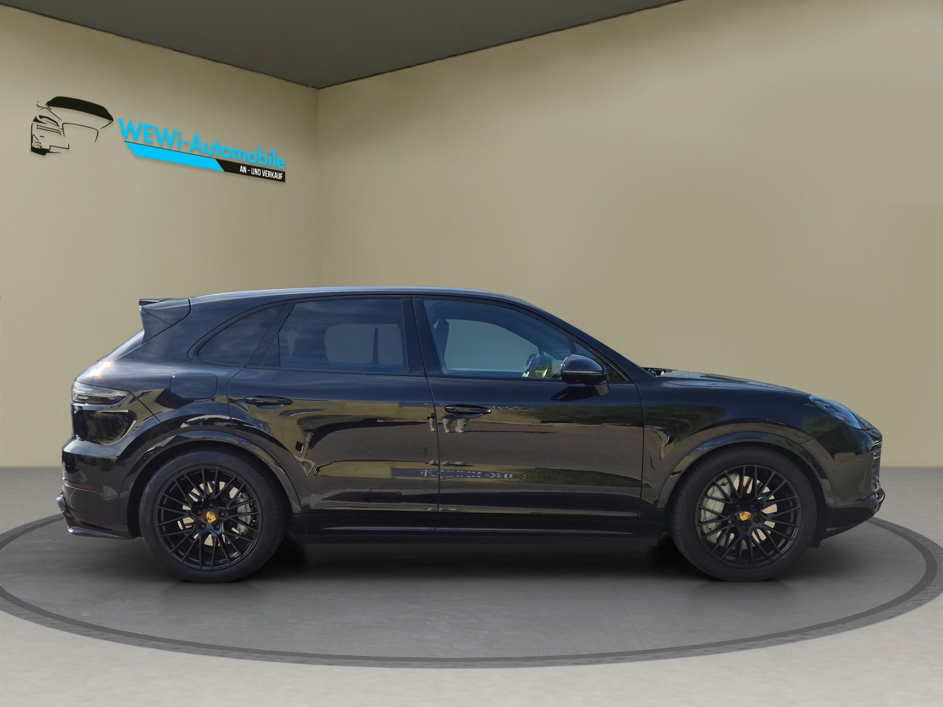 PORSCHE Cayenne Turbo-image-5