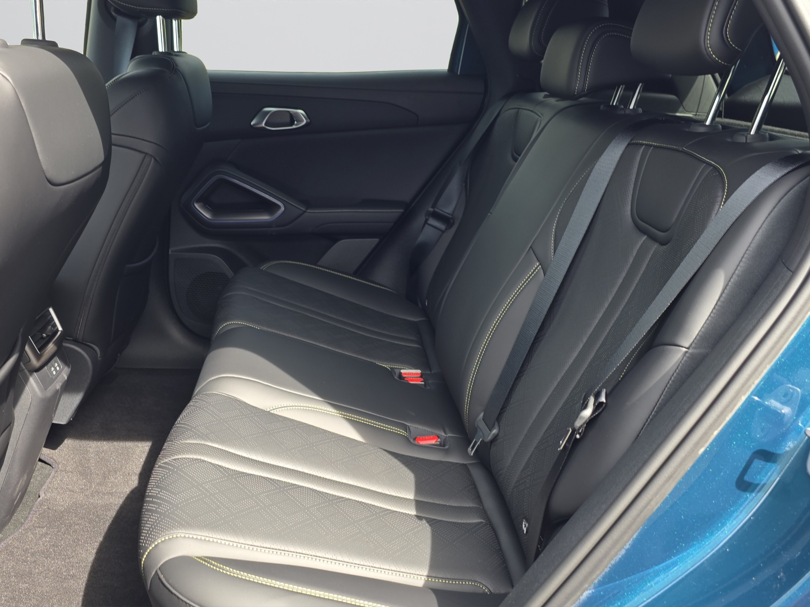 BYD Atto 2 DM-i Boost FWD-image-7