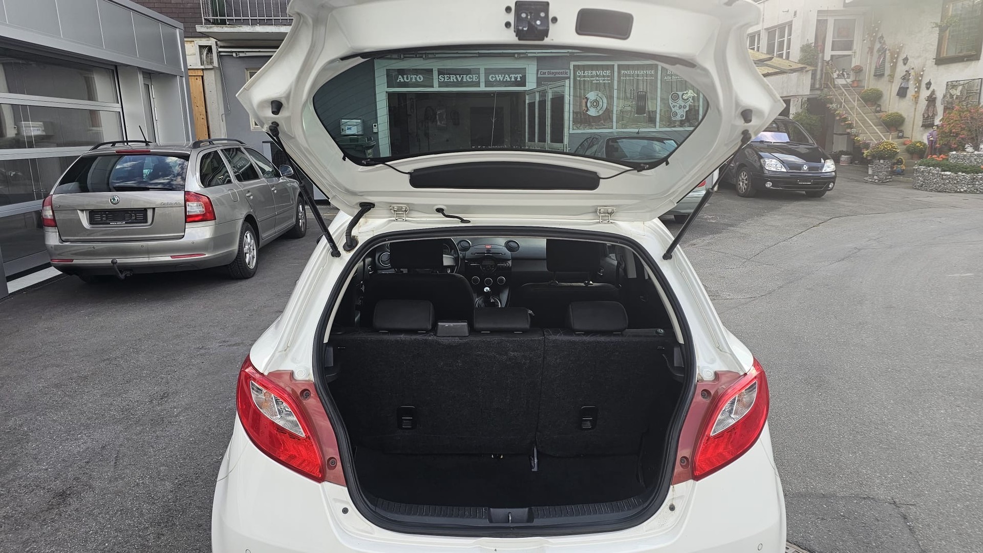 MAZDA 2 1.3i 16V Exclusive-image-8