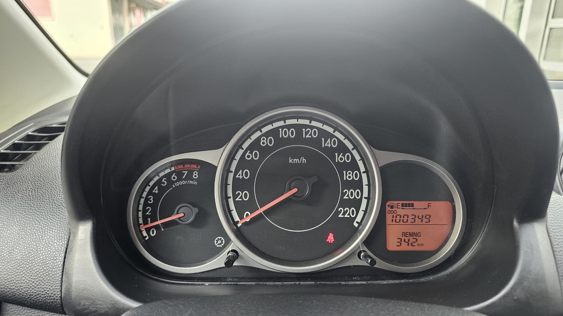 MAZDA 2 1.3i 16V Exclusive-image-12