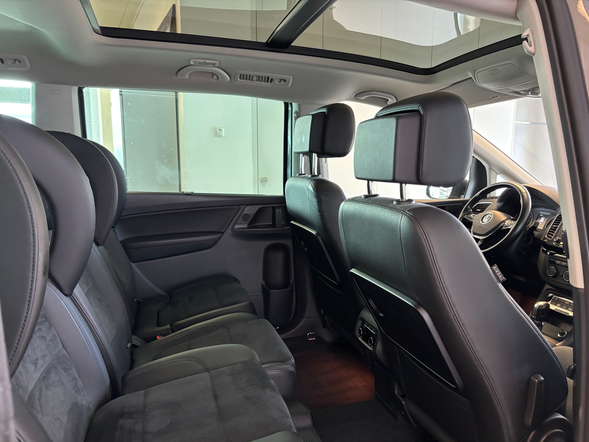 VW Sharan 2.0 TDI BMT Highline DSG-image-15