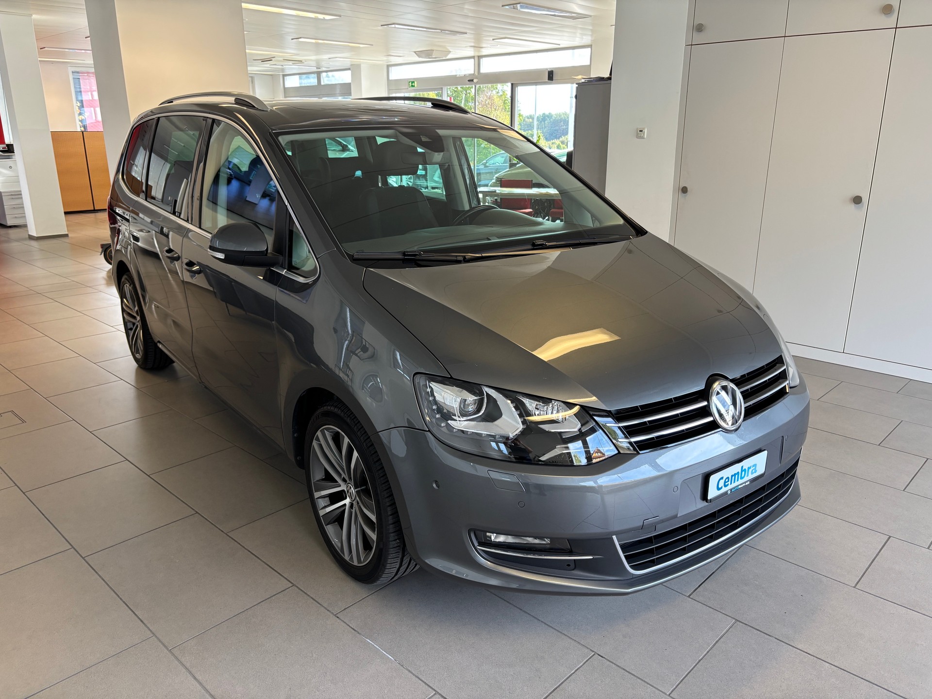 VW Sharan 2.0 TDI BMT Highline DSG-image-1