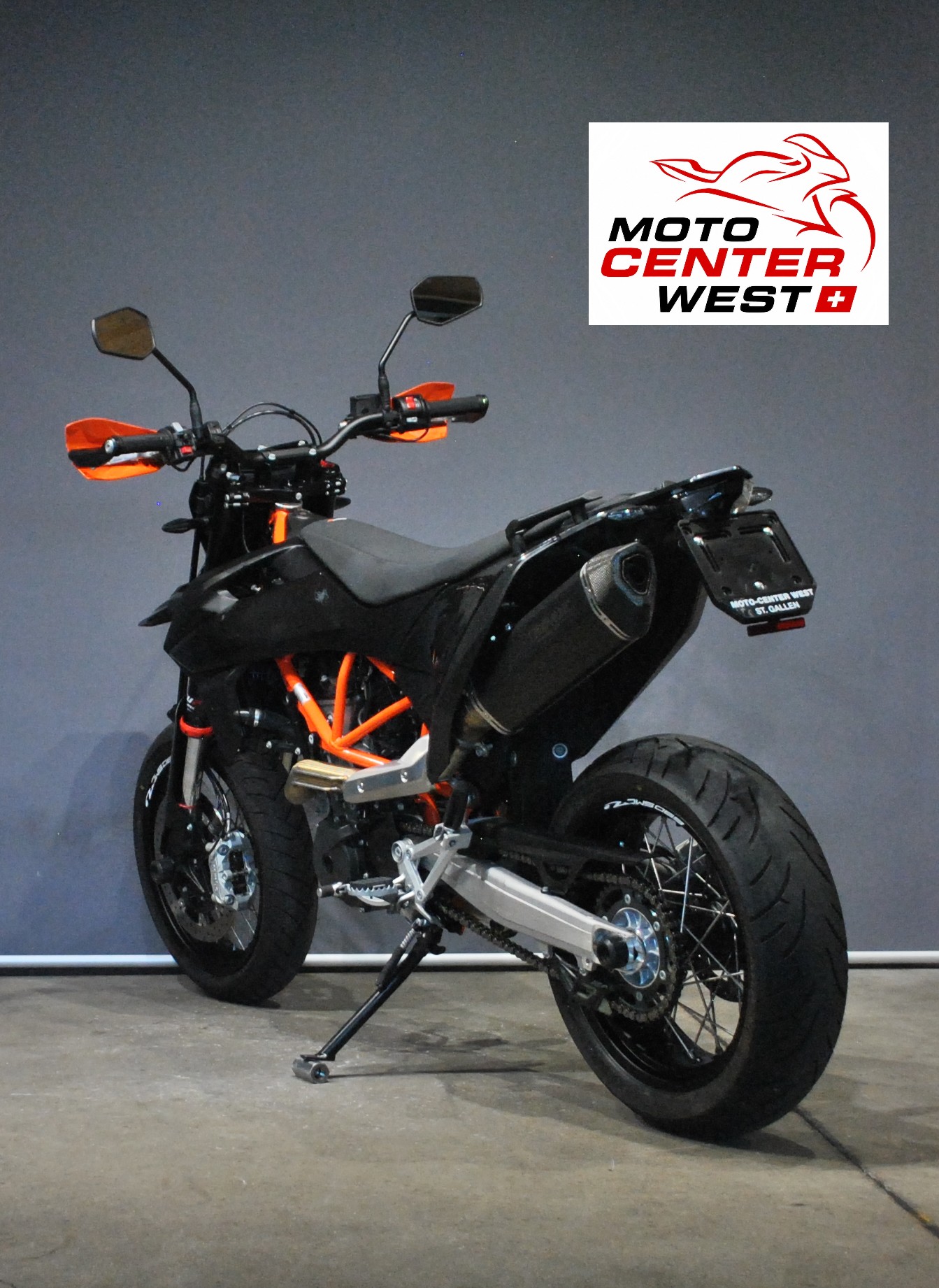 KTM 690 SMC R ABS (35 kW)-showroom-element-3