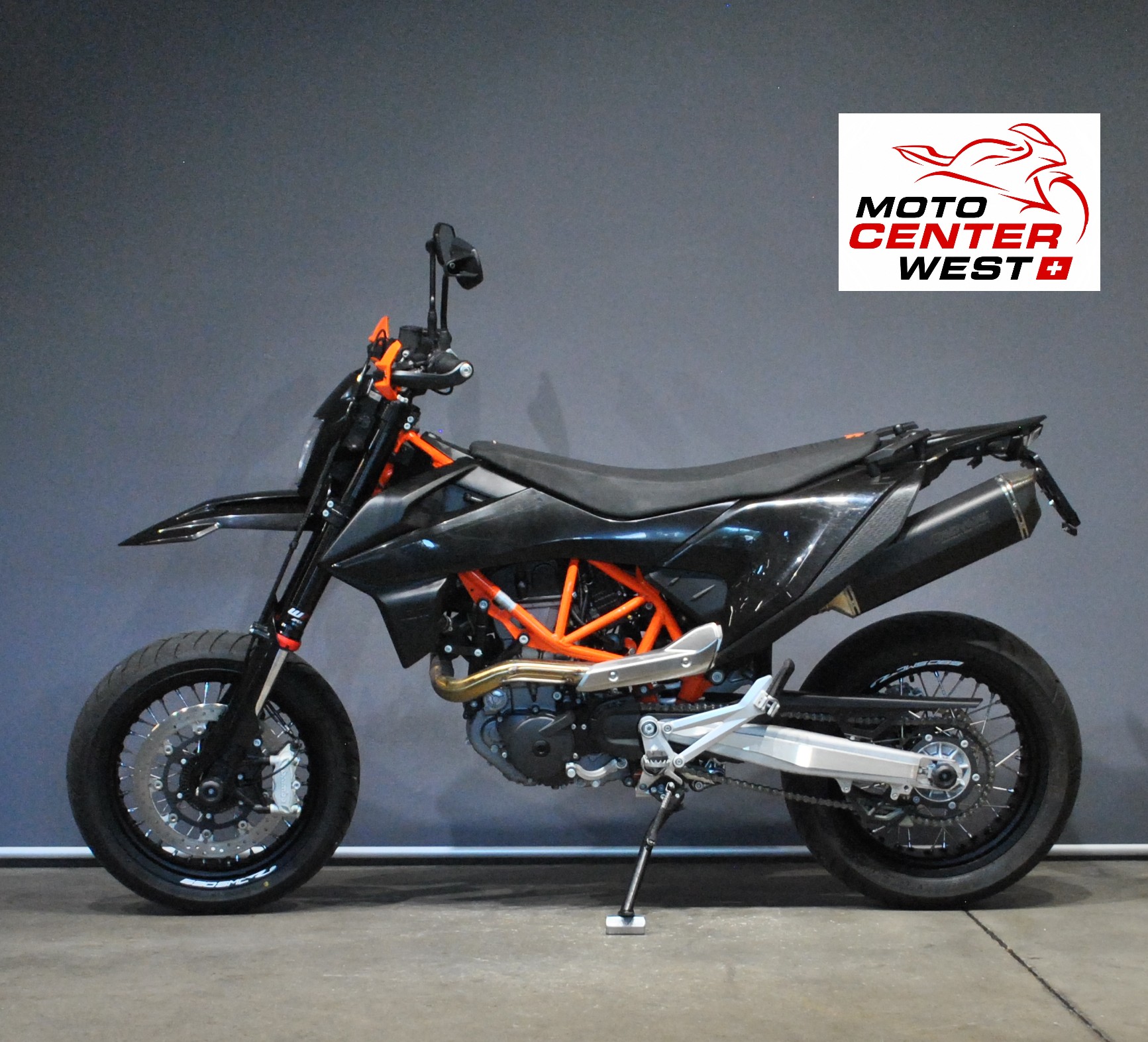 KTM 690 SMC R ABS (35 kW)-showroom-element-2