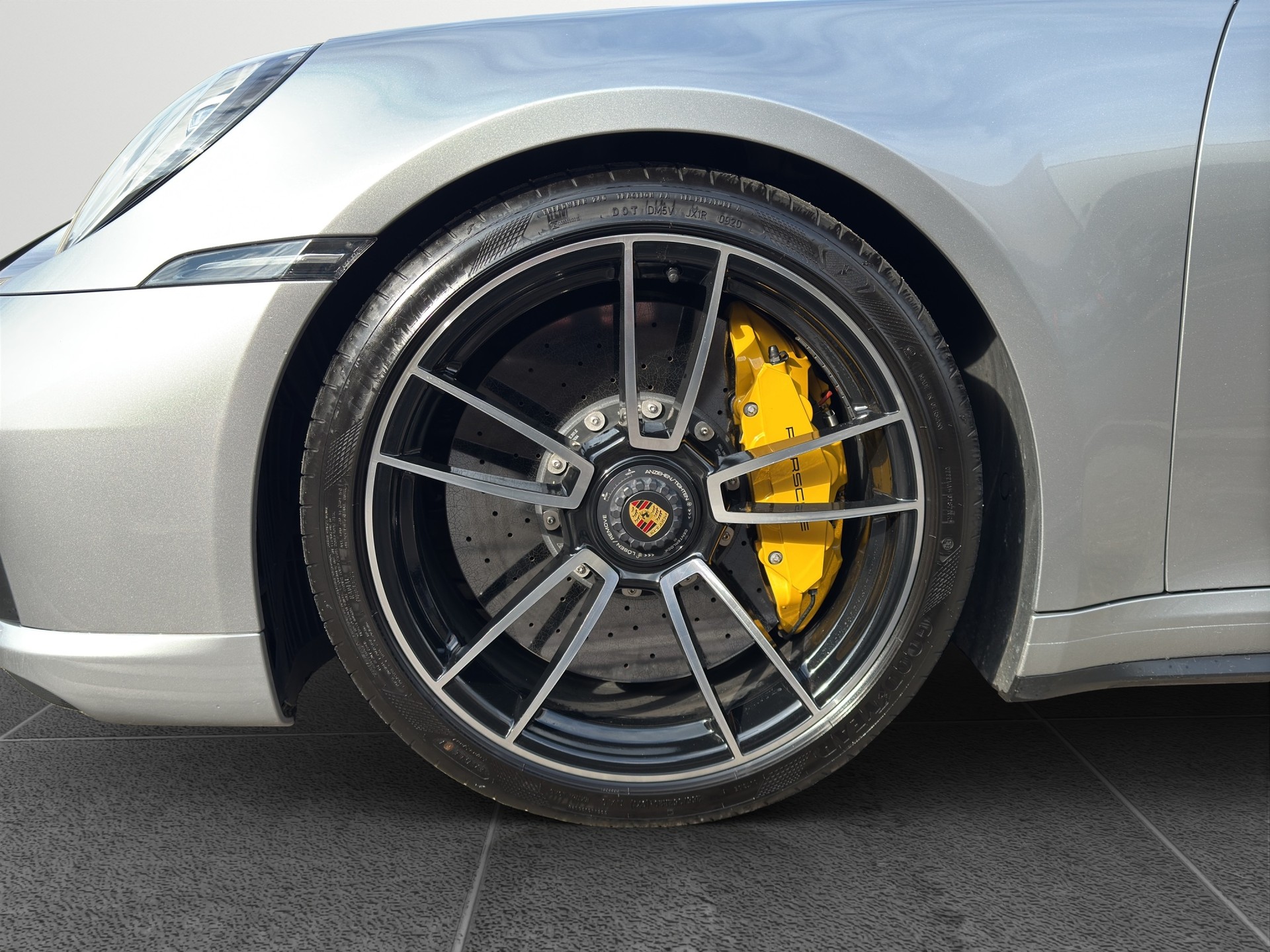 PORSCHE 911 Cabriolet 3.7 Turbo S PDK-image-9