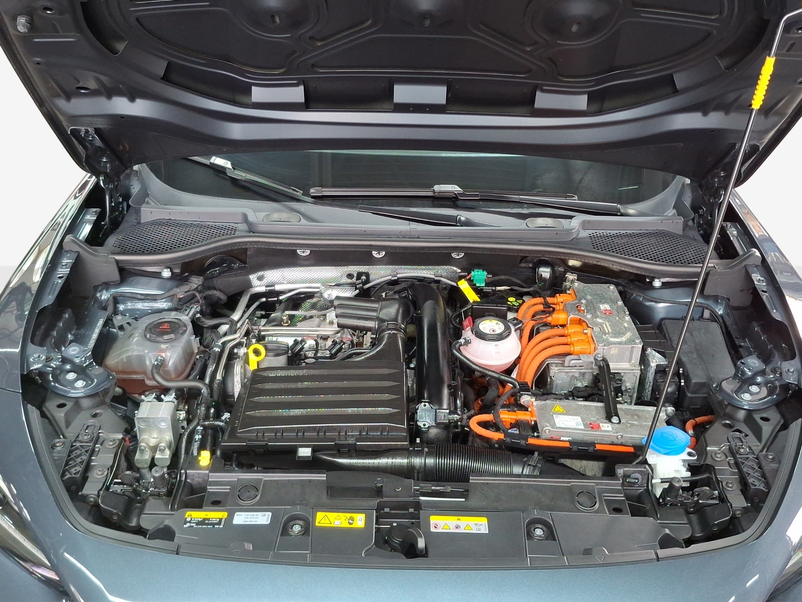 CUPRA Formentor 1.4 e-HYBRID pHEV Allalin DSG-image-16