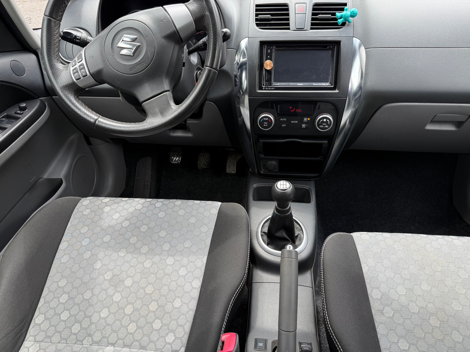 SUZUKI SX4 1.6 16V GL Top 4WD-image-7