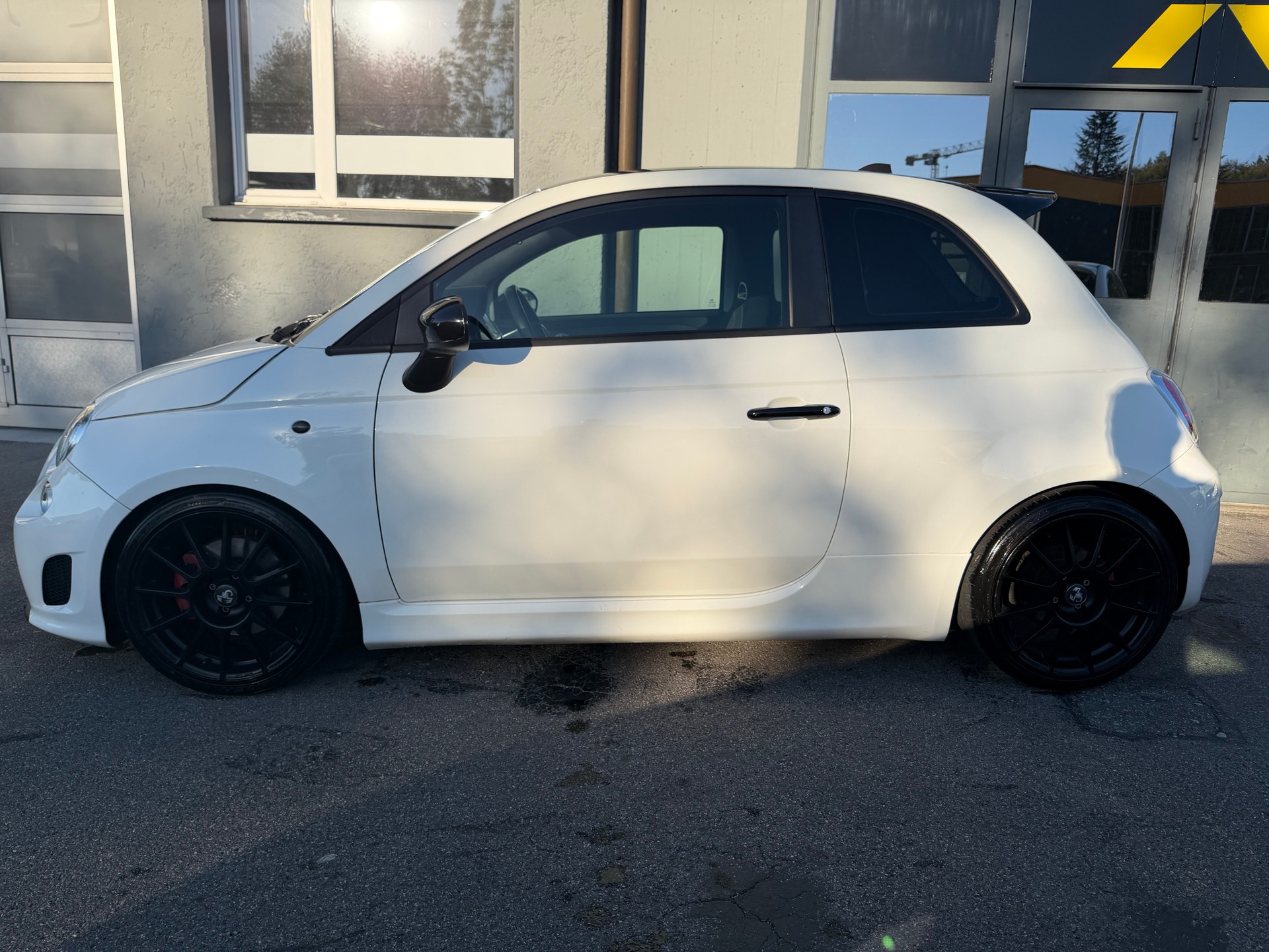 FIAT 500 1.4 16V Turbo Abarth-image-3