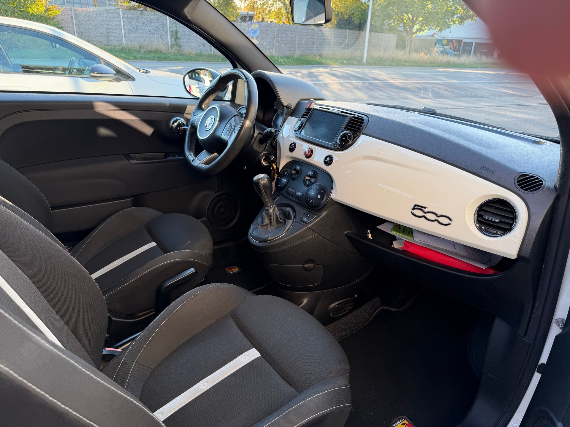 FIAT 500 1.4 16V Turbo Abarth-image-11