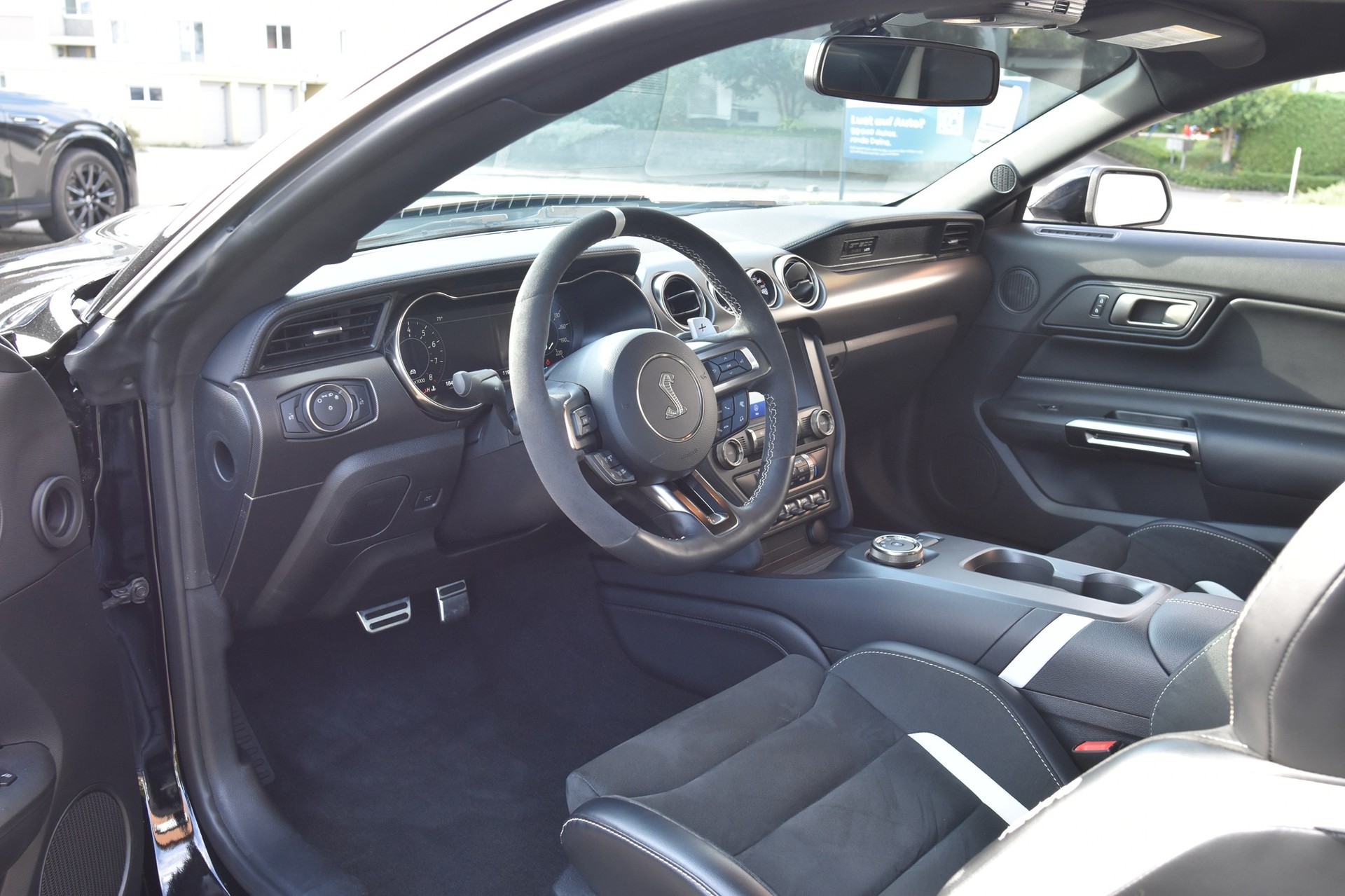 FORD Mustang Shelby GT500-image-4